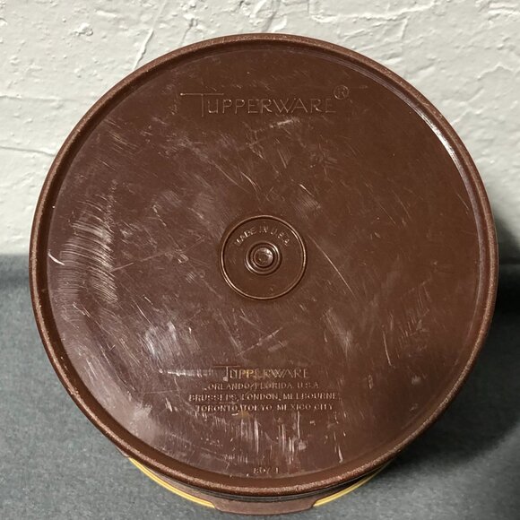 Vintage Brown Tupperware Servalier Canisters Set of 3 - Picture 6 of 7